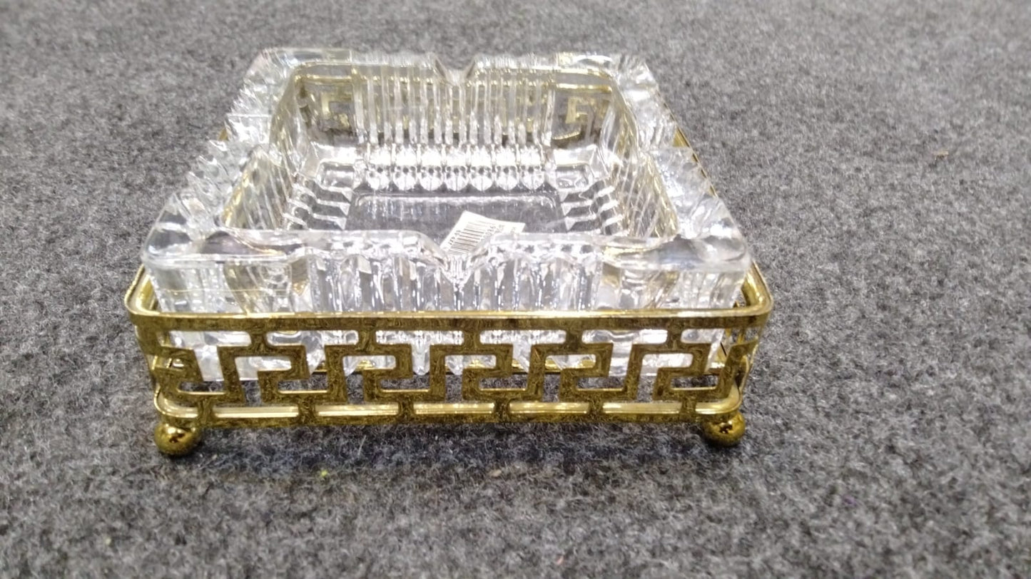Luxury Metal & Crystal Ashtray – Elegant Decorative Cigarette Ash Tray